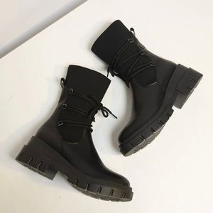 SHEIN Minimalist Lace up combat boots